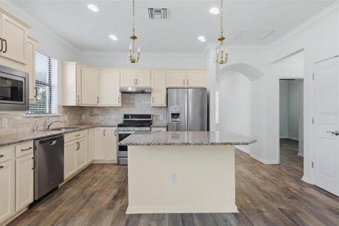 House in Bradenton, Florida 2 bedrooms, 146.23 sq.m. № 2150191 - photo 17