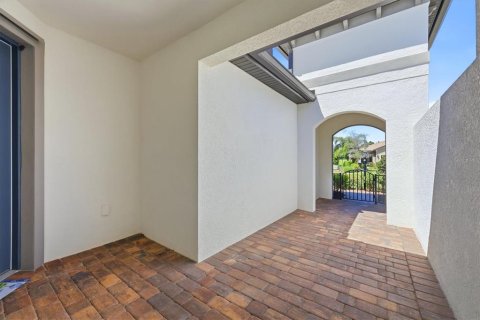 House in Bradenton, Florida 2 bedrooms, 146.23 sq.m. № 2150191 - photo 6