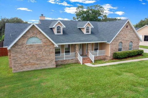 House in Ocala, Florida 3 bedrooms, 241.92 sq.m. № 1849970 - photo 5