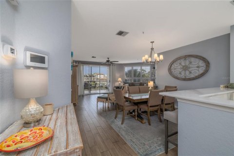 Купить кондоминиум в Нью-Смирна-Бич, Флорида 8 комнат, 120.68м2, № 2148694 - фото 10