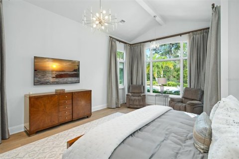House in Orlando, Florida 5 bedrooms, 622.82 sq.m. № 2202826 - photo 9