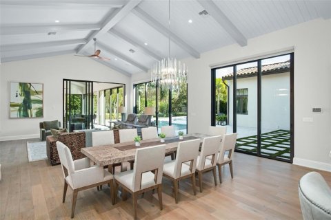 House in Orlando, Florida 5 bedrooms, 622.82 sq.m. № 2202826 - photo 26