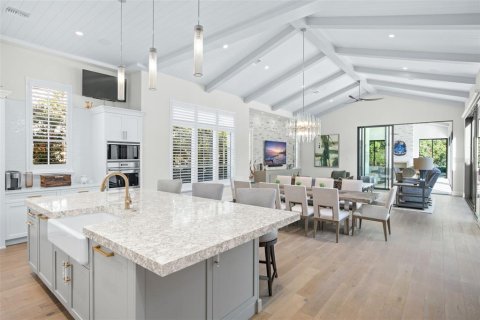 House in Orlando, Florida 5 bedrooms, 622.82 sq.m. № 2202826 - photo 20