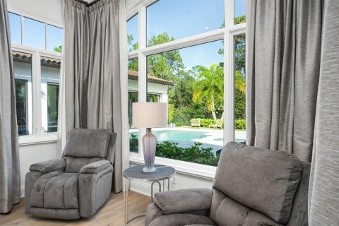 House in Orlando, Florida 5 bedrooms, 622.82 sq.m. № 2202826 - photo 10