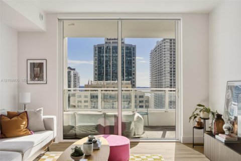 Copropriété à louer à Miami, Floride: 1 chambre, 84.08 m2 № 2430046 - photo 10