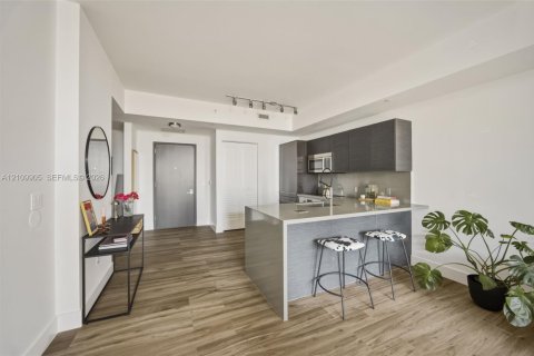 Copropriété à louer à Miami, Floride: 1 chambre, 84.08 m2 № 2430046 - photo 8