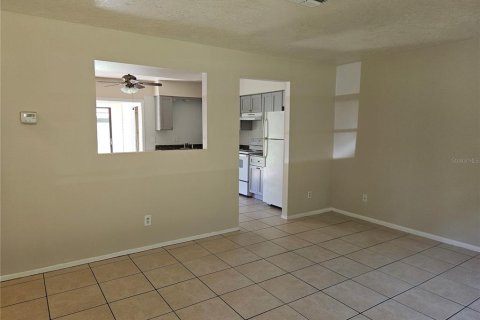 Apartamento en alquiler en Homosassa, Florida, 2 dormitorios, 71.35 m2 № 1905545 - foto 4