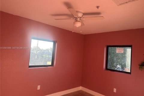 Appartement à louer à Miami, Floride: 2 chambres, 375.51 m2 № 2170269 - photo 8