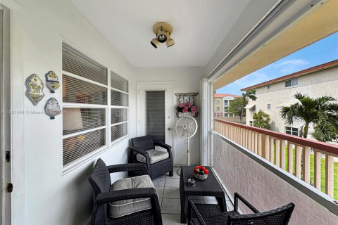 Copropriété à vendre à Hollywood, Floride: 1 chambre, 66.89 m2 № 1944917 - photo 10