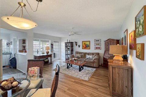 Copropriété à vendre à Hollywood, Floride: 1 chambre, 66.89 m2 № 1944917 - photo 2