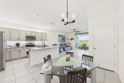 Adosado en venta en Wildwood, Florida, 3 dormitorios, 156.82 m2 № 2230449 - foto 7