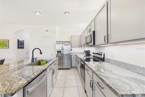Adosado en venta en Wildwood, Florida, 3 dormitorios, 156.82 m2 № 2230449 - foto 9