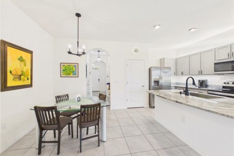 Adosado en venta en Wildwood, Florida, 3 dormitorios, 156.82 m2 № 2230449 - foto 6