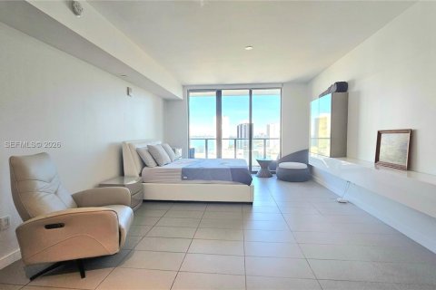 Купить кондоминиум в Майами, Флорида 54.63м2, № 1997527 - фото 20