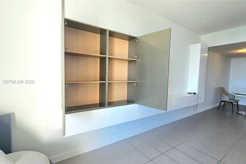 Купить кондоминиум в Майами, Флорида 54.63м2, № 1997527 - фото 22
