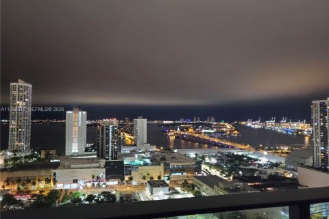 Купить кондоминиум в Майами, Флорида 54.63м2, № 1997527 - фото 11