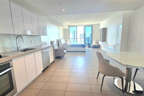 Купить кондоминиум в Майами, Флорида 54.63м2, № 1997527 - фото 19