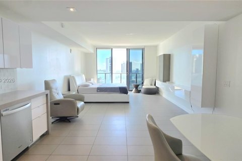 Купить кондоминиум в Майами, Флорида 54.63м2, № 1997527 - фото 17