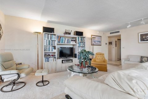 Condominio en venta en Miami Beach, Florida, 1 dormitorio, 84.73 m2 № 1855254 - foto 6