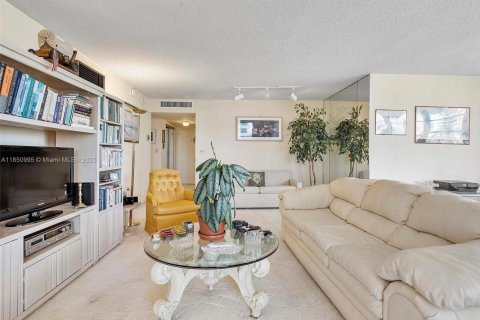 Condominio en venta en Miami Beach, Florida, 1 dormitorio, 84.73 m2 № 1855254 - foto 7