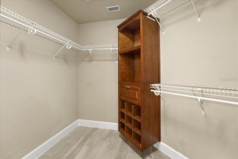 Villa ou maison à vendre à Port Orange, Floride: 4 chambres, 290.41 m2 № 2403114 - photo 23