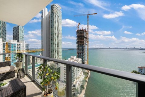 Copropriété à vendre à Miami, Floride: 2 chambres, 121.79 m2 № 2042134 - photo 25
