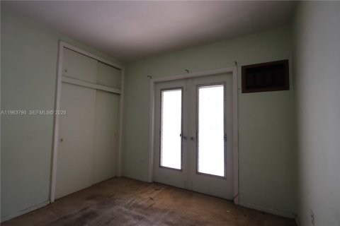 Villa ou maison à vendre à Miami, Floride: 4 chambres, 168.62 m2 № 2025368 - photo 13