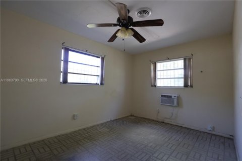 Villa ou maison à vendre à Miami, Floride: 4 chambres, 168.62 m2 № 2025368 - photo 16