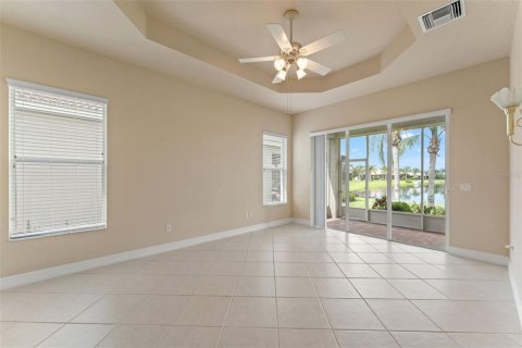 House in Wimauma, Florida 3 bedrooms, 173.17 sq.m. № 1782608 - photo 16