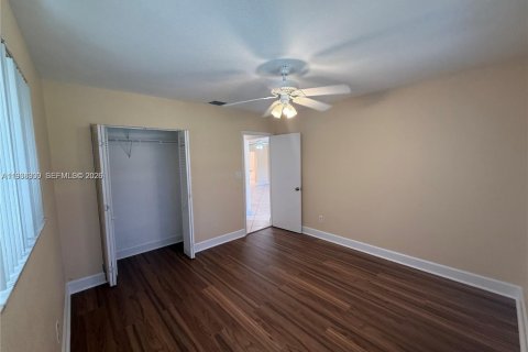 House in Fort Lauderdale, Florida 3 bedrooms, 191.01 sq.m. № 2030922 - photo 18