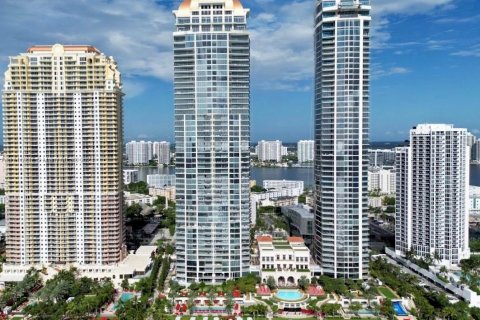 Condo in Sunny Isles Beach, Florida  № 1764960 - photo 23