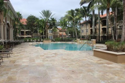 Купить кондоминиум в Пемброк-Пайнс, Флорида 2 спальни, № 2046231 - фото 4