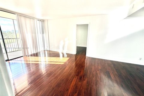 Снять в аренду квартиру в Авентура, Флорида 2 спальни, 105.72м2, № 1963166 - фото 14