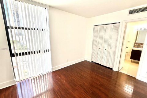 Снять в аренду квартиру в Авентура, Флорида 2 спальни, 105.72м2, № 1963166 - фото 19