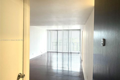 Снять в аренду квартиру в Авентура, Флорида 2 спальни, 105.72м2, № 1963166 - фото 8