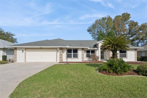 Villa ou maison à Leesburg, Floride 3 chambres, 223.15 m2 № 2433130