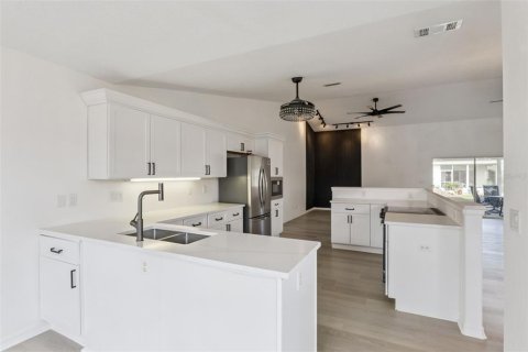 Villa ou maison à vendre à Leesburg, Floride: 3 chambres, 223.15 m2 № 2433130 - photo 8