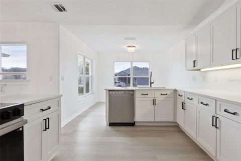 Villa ou maison à vendre à Leesburg, Floride: 3 chambres, 223.15 m2 № 2433130 - photo 6