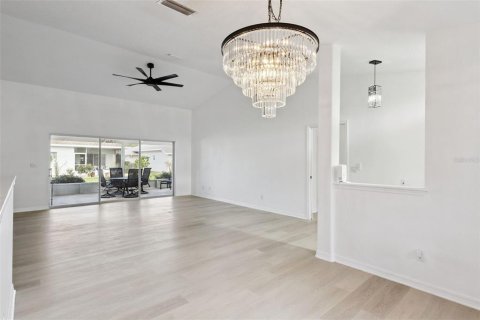 Villa ou maison à vendre à Leesburg, Floride: 3 chambres, 223.15 m2 № 2433130 - photo 4