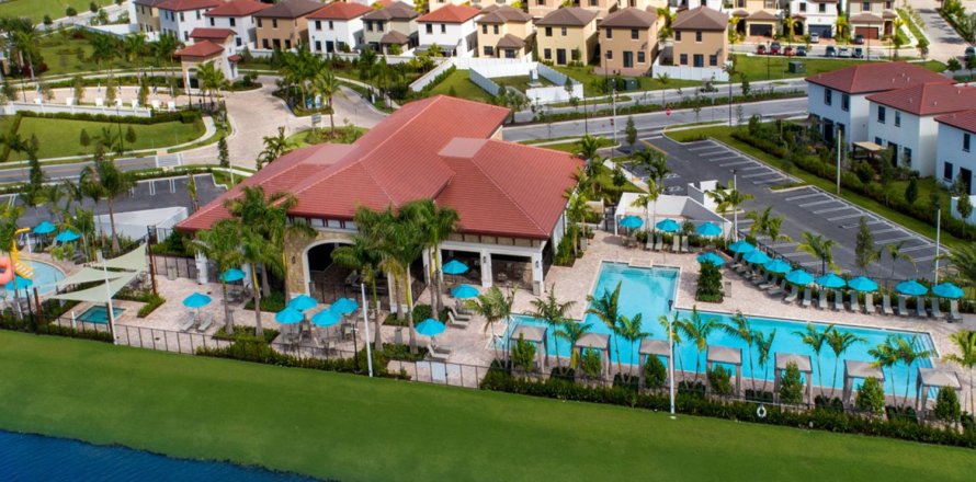 AQUABELLA à Hialeah, Floride № 62546