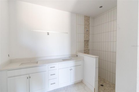 House in Port Charlotte, Florida 3 bedrooms, 189.71 sq.m. № 1526723 - photo 7