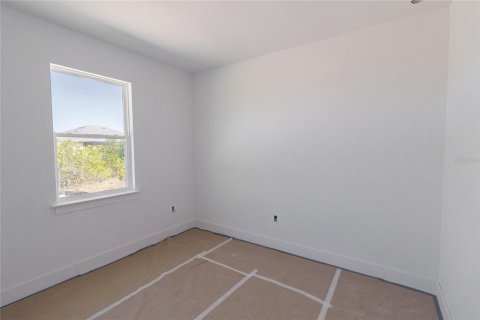 House in Port Charlotte, Florida 3 bedrooms, 189.71 sq.m. № 1526723 - photo 13