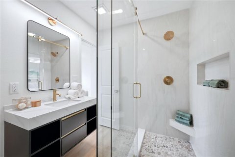 Villa ou maison à vendre à Sarasota, Floride: 3 chambres, 94.2 m2 № 2290569 - photo 7