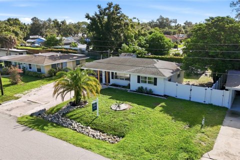 Villa ou maison à vendre à Sarasota, Floride: 3 chambres, 94.2 m2 № 2290569 - photo 27