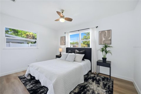 Villa ou maison à vendre à Sarasota, Floride: 3 chambres, 94.2 m2 № 2290569 - photo 8
