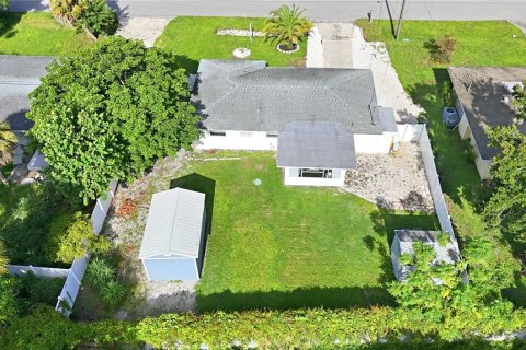 Villa ou maison à vendre à Sarasota, Floride: 3 chambres, 94.2 m2 № 2290569 - photo 29