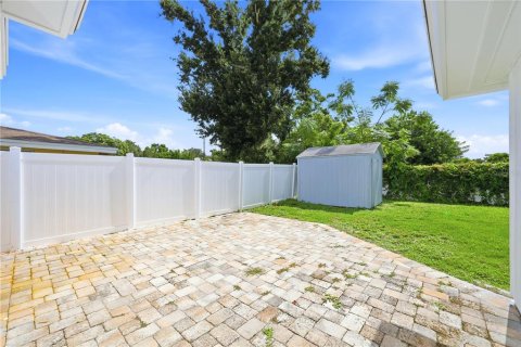 Villa ou maison à vendre à Sarasota, Floride: 3 chambres, 94.2 m2 № 2290569 - photo 25