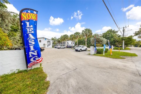Купить коммерческую недвижимость в Форт-Лодердейл, Флорида № 2034261 - фото 20
