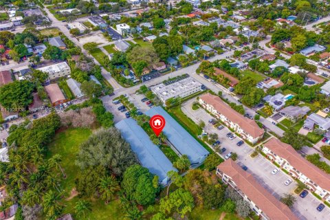 Купить коммерческую недвижимость в Форт-Лодердейл, Флорида № 2034261 - фото 29
