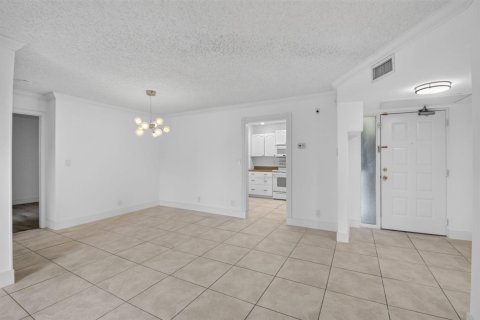 Condo in Boca Raton, Florida, 2 bedrooms № 2246328 - photo 3